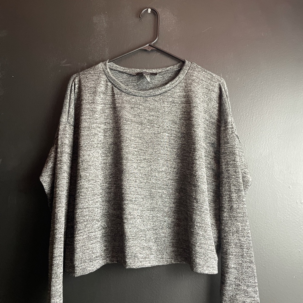 Grey cropped longsleeve